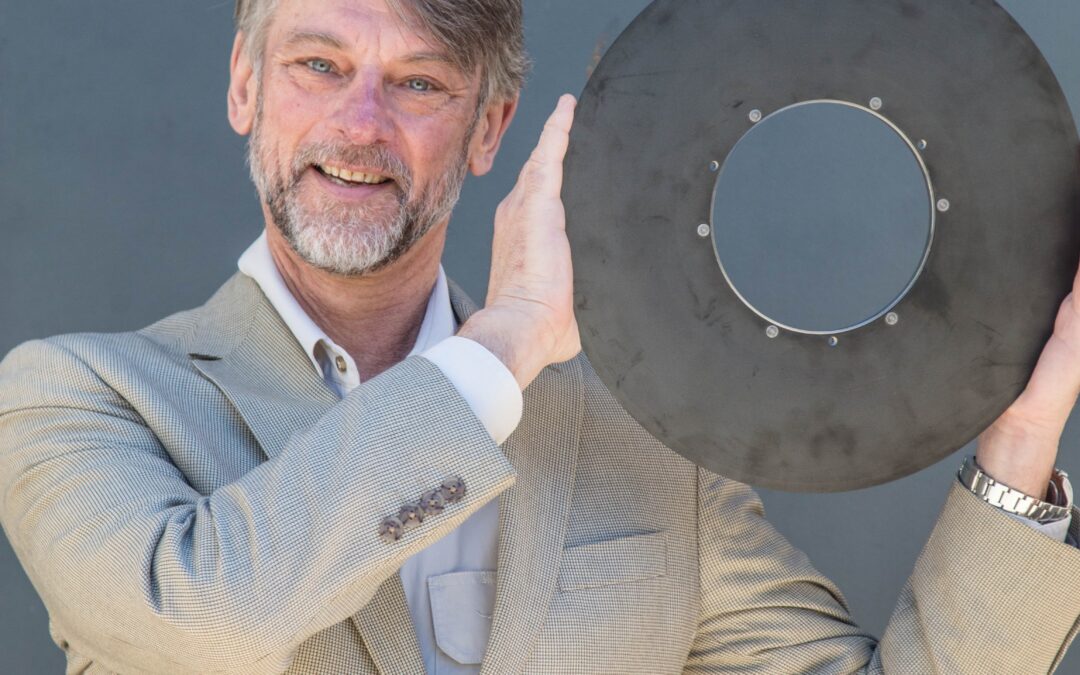 Miniscule problem opens new global opportunities for two laser capable Australian manufacturers